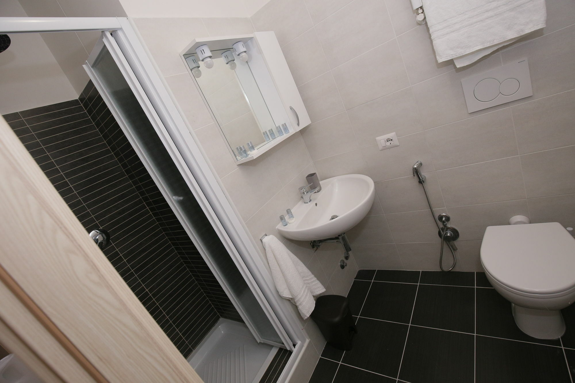 Rooms Monteverde Рим Экстерьер фото